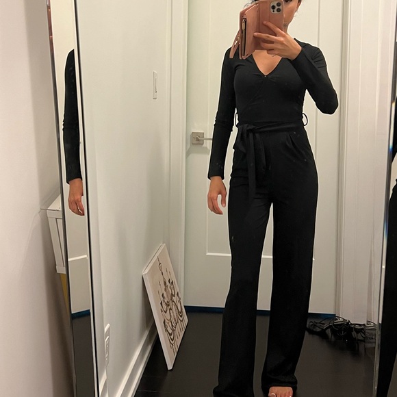 One piece romper from pretty little thing - Picture 4 of 5